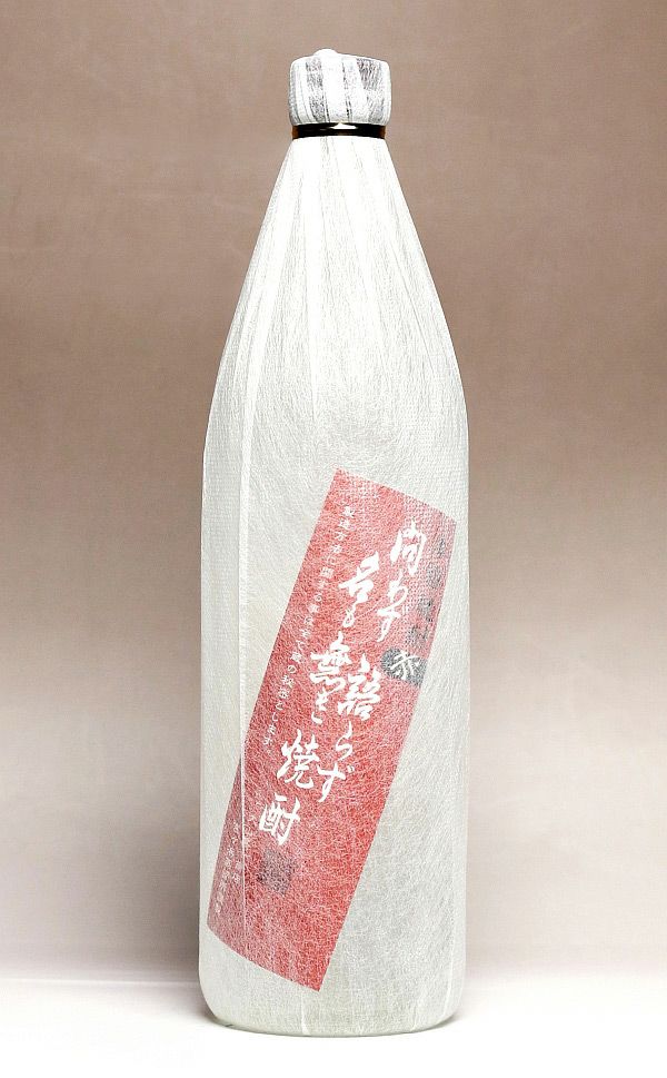 問わず語らず名も無き焼酎 赤 25度900ml