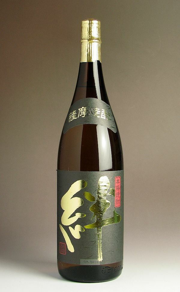 絆（きずな）25度1800ml 【薩摩酒造】《芋焼酎》 ,| 焼酎のひご屋 本店