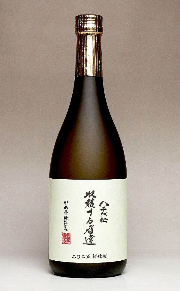 八千代伝 白 Harvester（収穫する者達）25度720ml