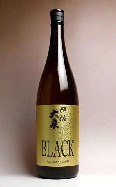 伊佐大泉 BLACK 25度1800ml 【大山酒造】《芋焼酎》 ブラック レビュー | 焼酎のひご屋 本店 伊佐大泉 BLACK 25度1800ml 【大山酒造】《芋焼酎》 ブラック レビュー | 焼酎のひご屋 本店