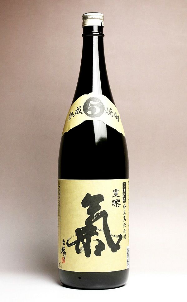 高倉（たかくら）30度1800ml 【奄美大島酒造】《黒糖焼酎》 ,| 焼酎の 
